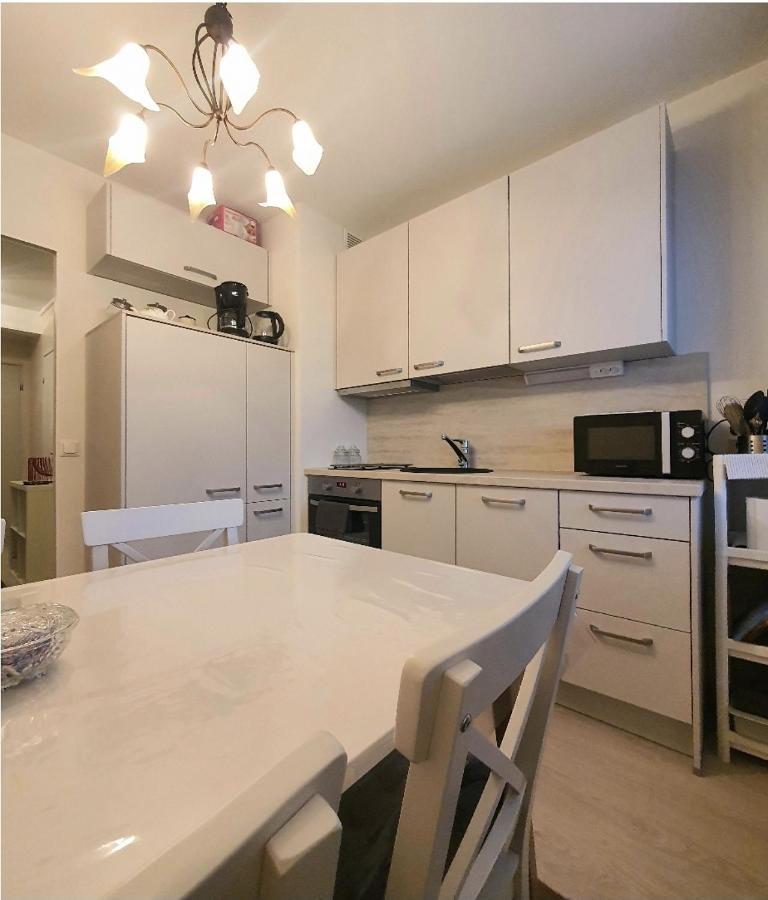 Homely Apartment Mila Κότκα Εξωτερικό φωτογραφία